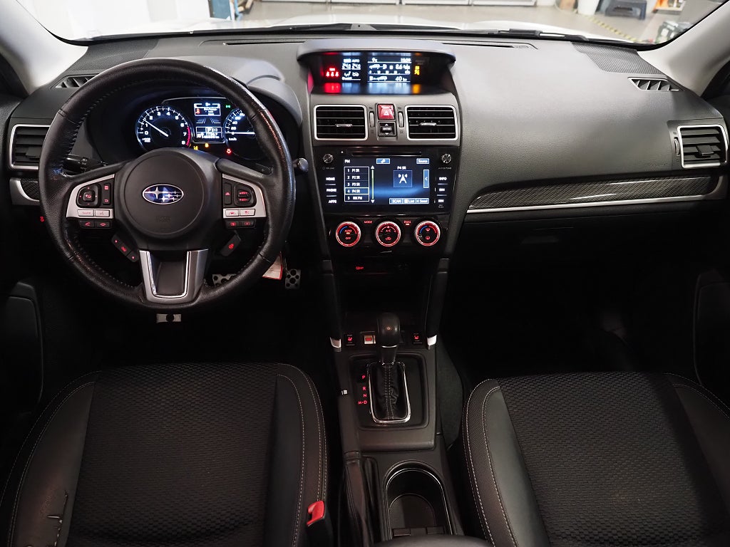 Subaru Forester 2,0i 150hk XS CVT AWD Dragkrok Kamera