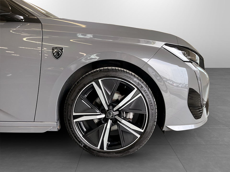 Bild på Peugeot 308 5D GT 1.2 PT 130hk Aut B-KAMERA CARPLAY