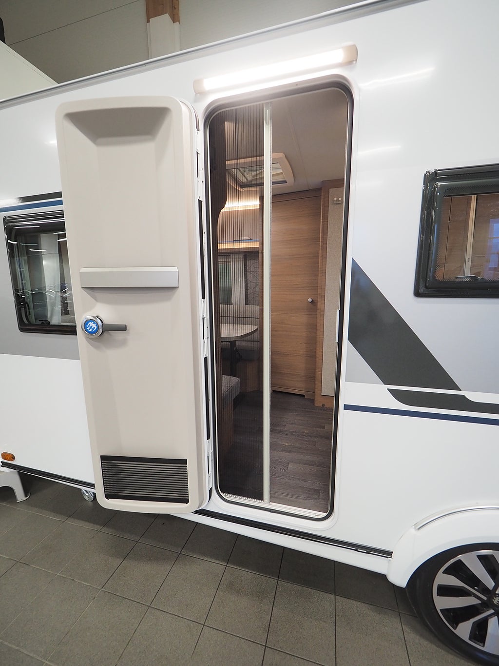 Knaus Sport 500 EU Design-paket I Golvvärme