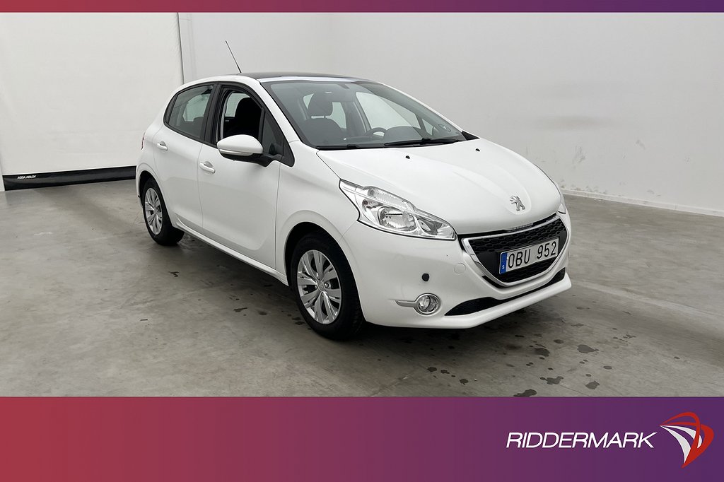 Peugeot 208 1.2 VTi 82hk Värmare Pano Navigation Två-Brukare