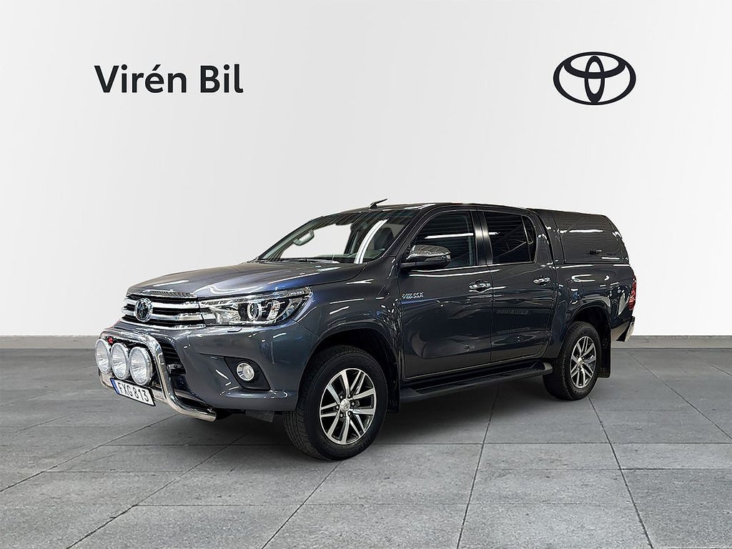 Toyota HiLux D-cab 2,4D AUTO 4WD Premium skinnklädsel