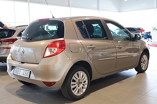 Halvkombi Renault Clio 5 av 17