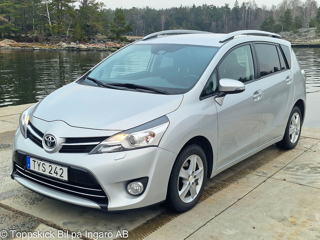 Toyota Verso 1.8  Intense Edition 7-sits M-värm SoV-Hjul