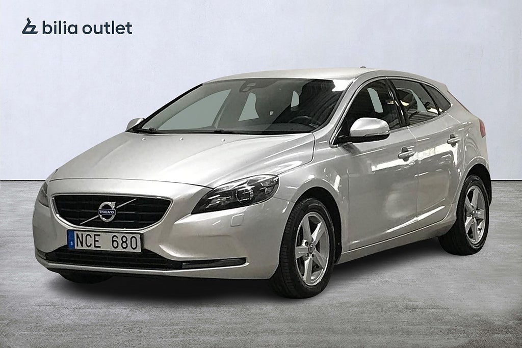 Volvo V40 D3 aut Momentum 150hk Backkamera KamremBytt PÅSKÖPPET