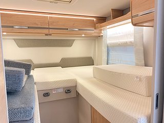 Husbil-halvintegrerad Dethleffs Pulse Classic 7051 15 av 32