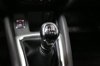 SUV Nissan Qashqai 24 av 26