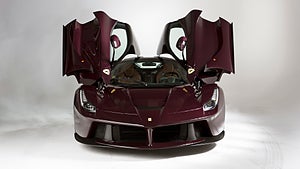 Ferrari LaFerrari värderas till mellan 3 och 3,4 miljoner dollar. Foto: RM Sotheby’s. 