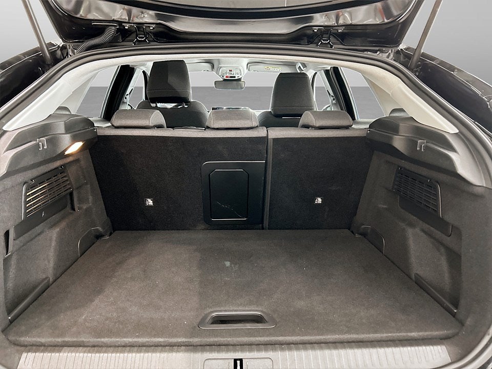 Bild på Citroën C4 Shine 1.2 PT 130hk Aut - 360-KAMERA, CARPLAY