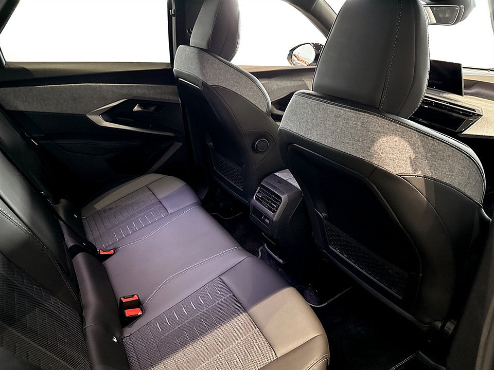 Bild på Peugeot 3008 GT Hybrid 145hk Aut B-KAMERA CARPLAY