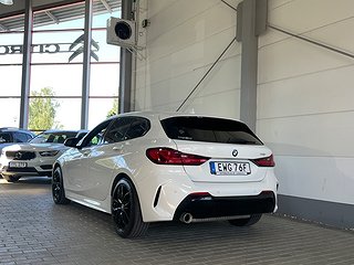 Halvkombi BMW 118 8 av 14
