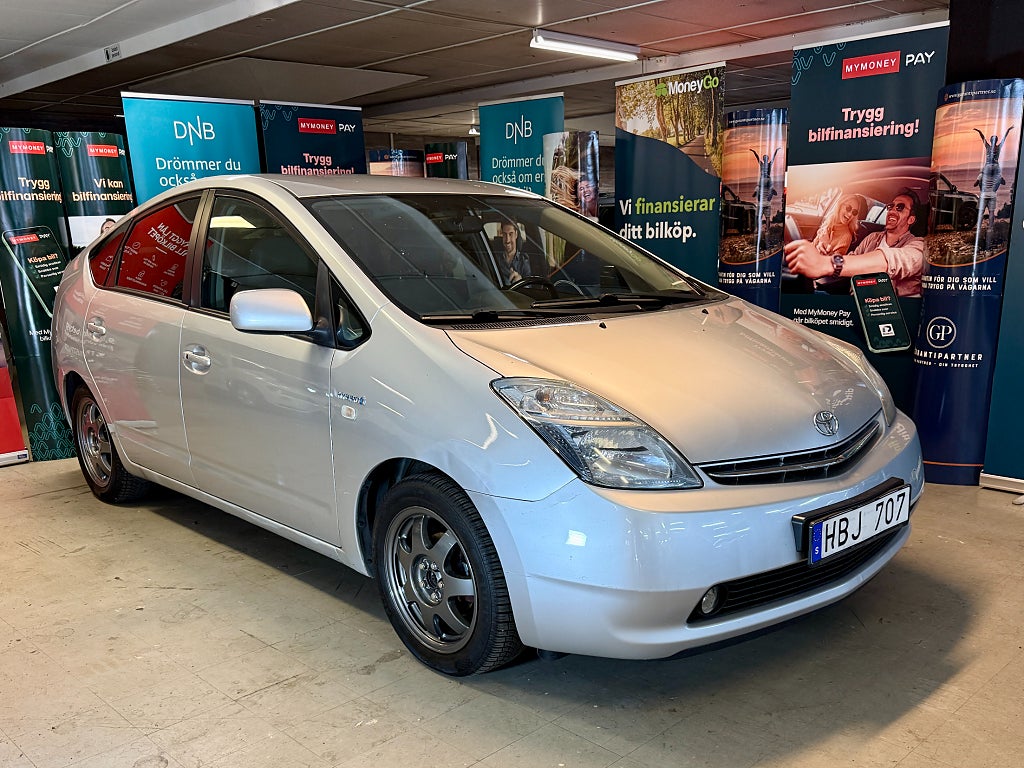 Toyota Prius 1.5 (111hk) VVT-i + 3CM CVT*600kr/mån*