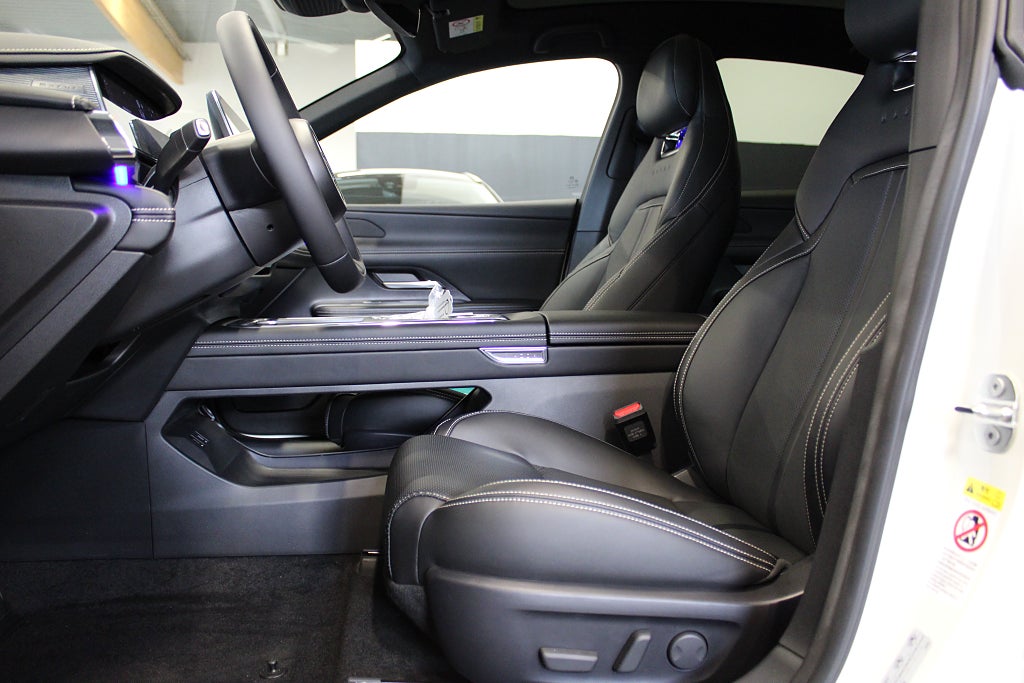Mazda 6e 68.8 KWh Takumi/ Panorama / Rattvärme / 10 års garanti