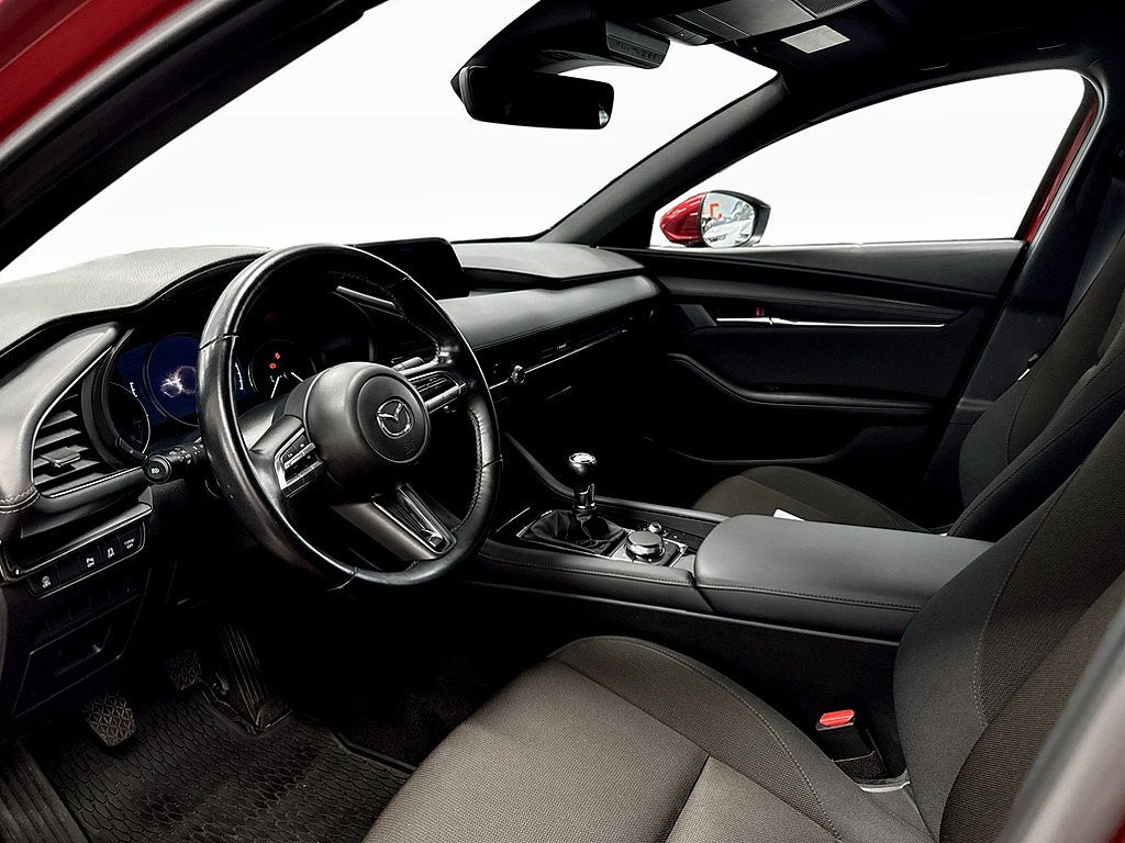 Bild på Mazda 3 Hatchback Sky 2.0 150hk - B-KAMERA,CARPLAY,NAVI