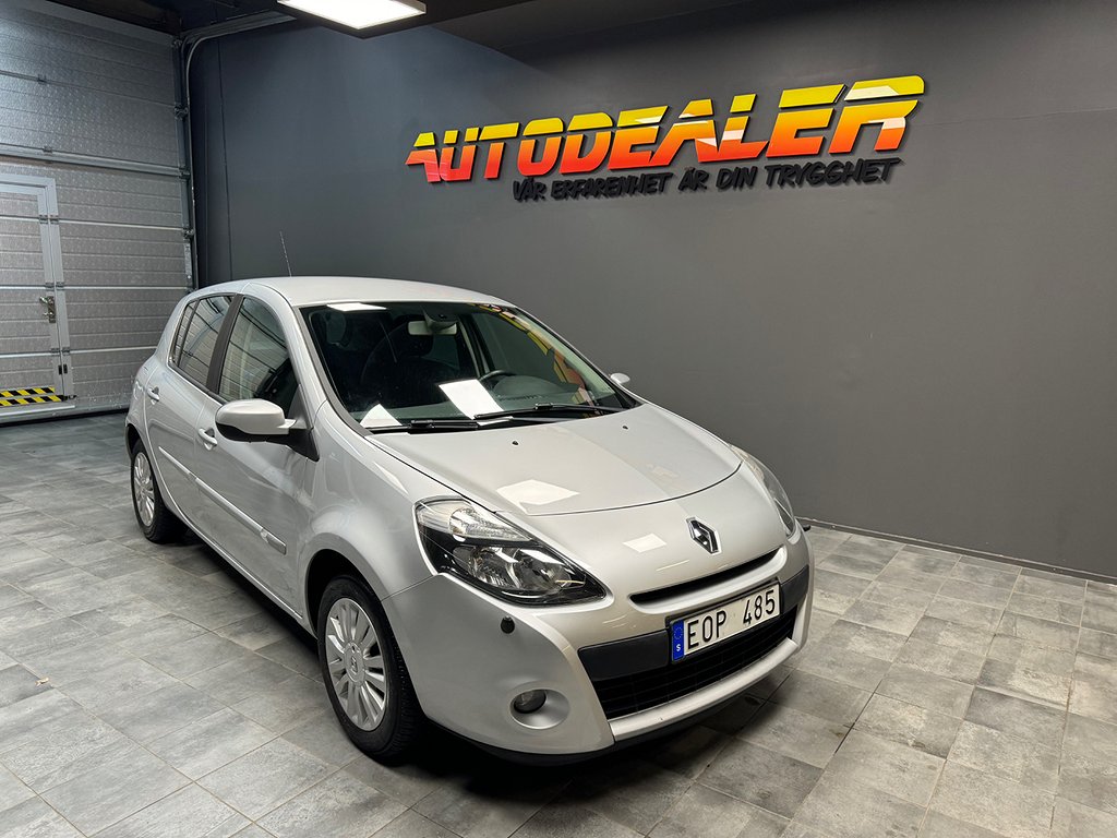 Renault Clio 5-dörrars Halvkombi 1.2 Euro 5 (75HK)