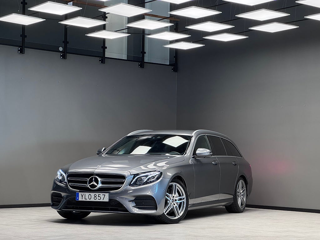 Mercedes-Benz E 220 T d AMG / Drag / HUD / Värmare / Widescreen / 360°