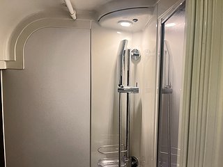Husbil-halvintegrerad Adria CORAL S 670 SLT 24 av 28