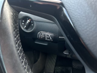 Skoda Octavia Kombi 1.5 TSI Sov-däck/Kamera/P-sens/Skinn/Lågskatt