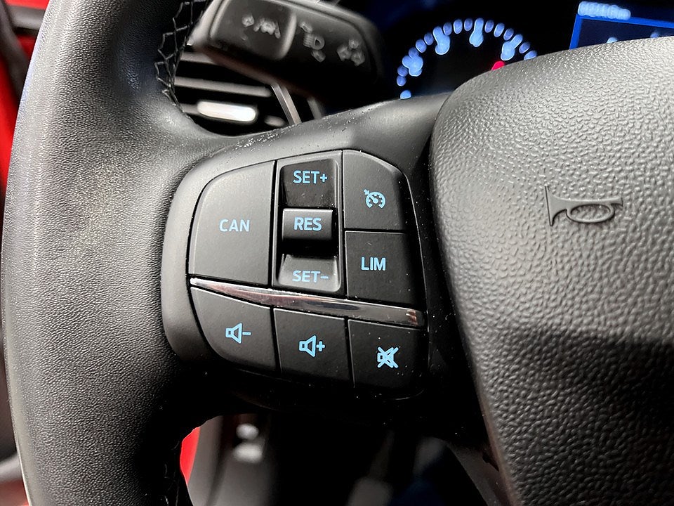 Bild på Ford Fiesta 5D Titanium 1.0 EcoBoost 95hk - EN ÄGARE, NAVI