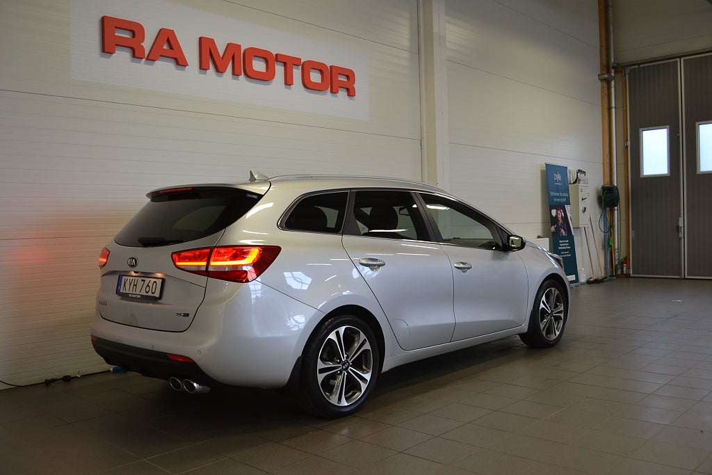 Kia Ceed cee'd_sw 1.6 CRDi 136hk  GT-Line | Kamera | Navi | 2017