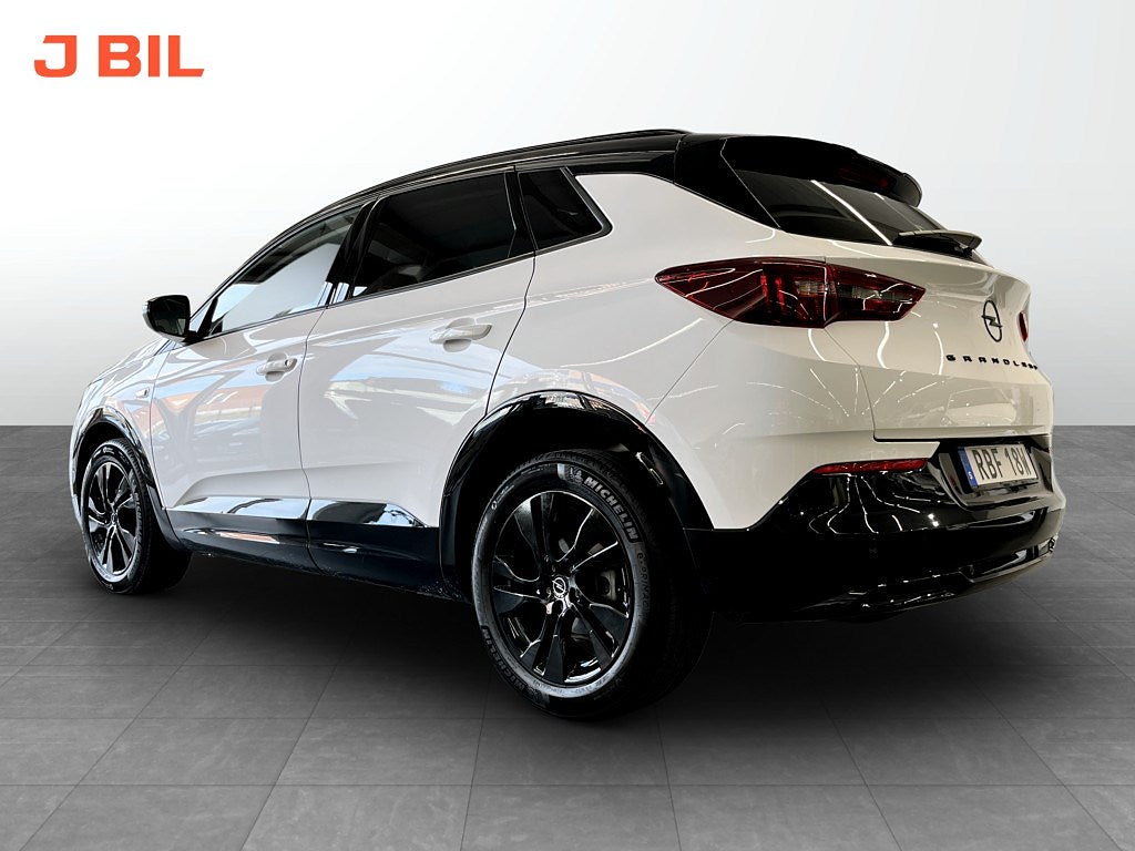 Bild på Opel Grandland GS 1.2 PT 130hk Aut - B-KAMERA, CARPLAY