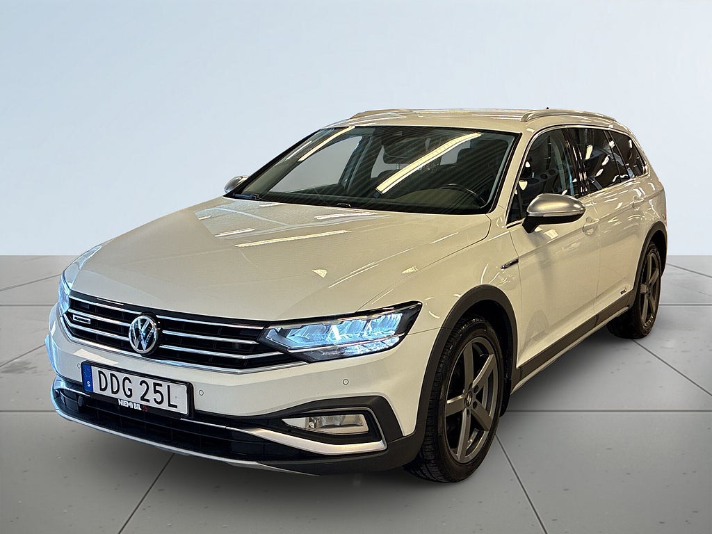 Volkswagen Passat Alltrack 2.0 TDI Alltrack S&V-däck/Drag/Mok/B-värm/Kamera/Navi