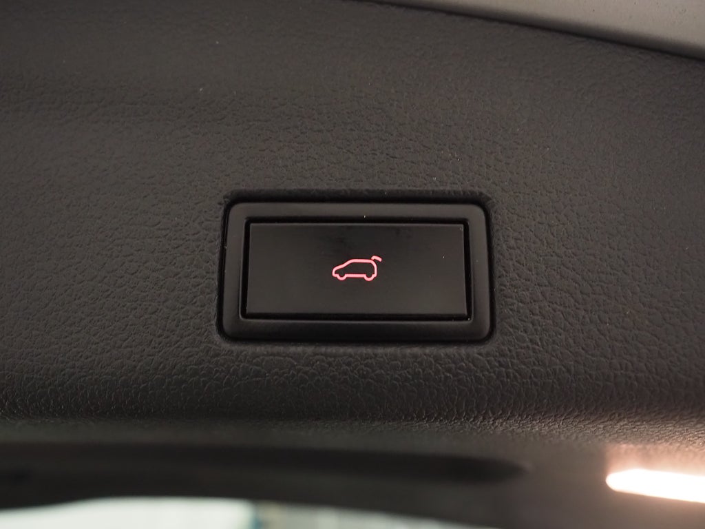 Volkswagen Sharan 7-sits 2.0 TDI 140hk Masters Dragkrok D-Värm Kamera 2015