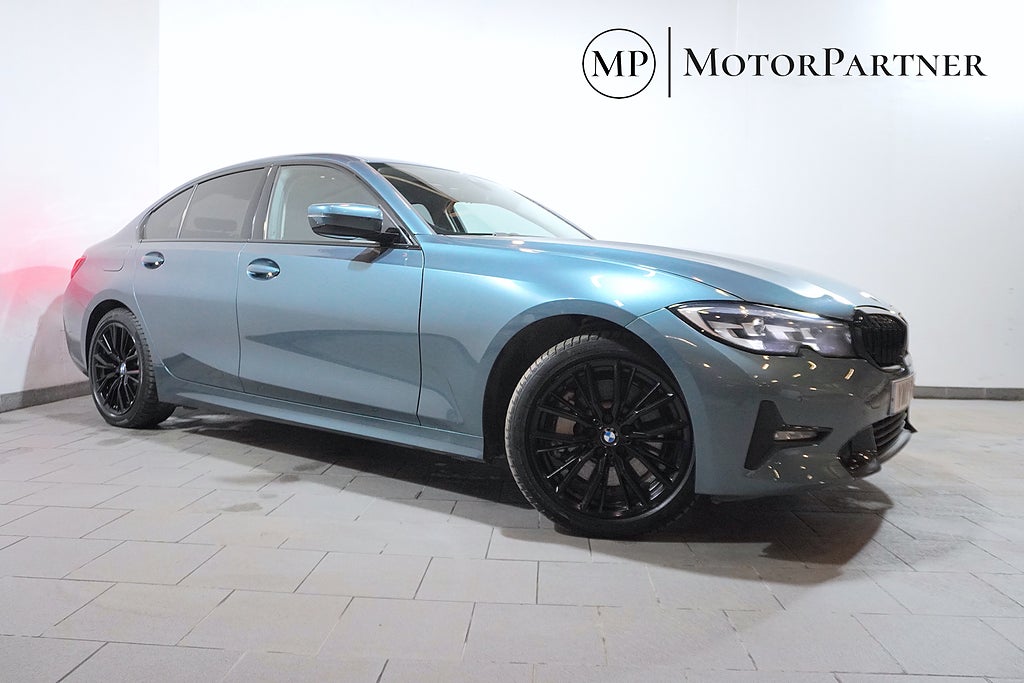 BMW 330e xDrive Plug-in Hybrid Sedan Sport line Navi Cockpit 3,95%