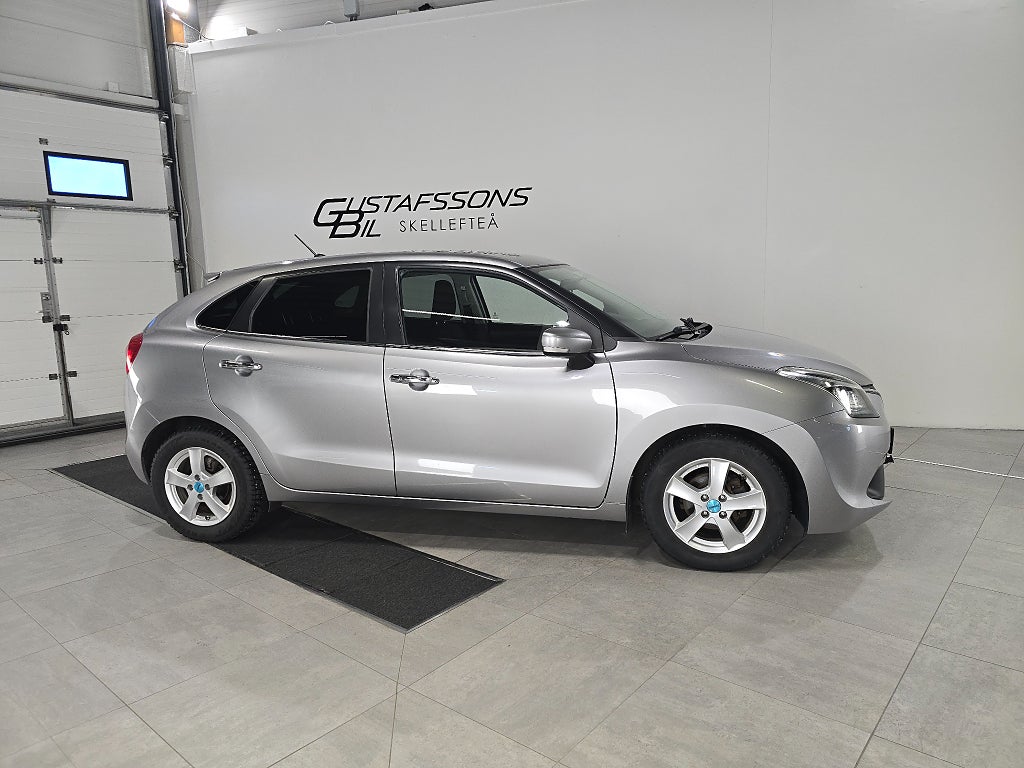 Suzuki Baleno 1.0 Bensin Automat V-Hjul M-Värm Backkamera CarPlay
