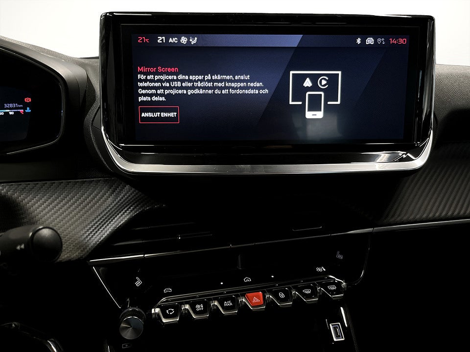 Bild på Peugeot 2008 Allure 1.2 PT 130hk CARPLAY P-SENSORER