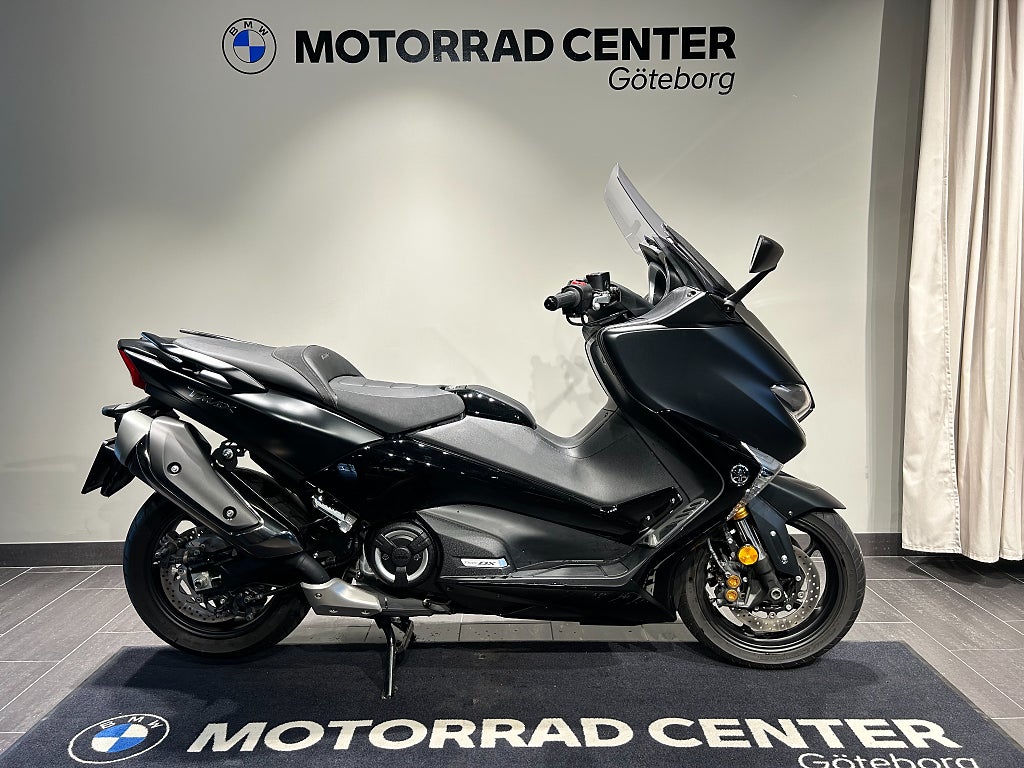Yamaha T-Max 500 DX 3,45%/20 mil/Nyservad