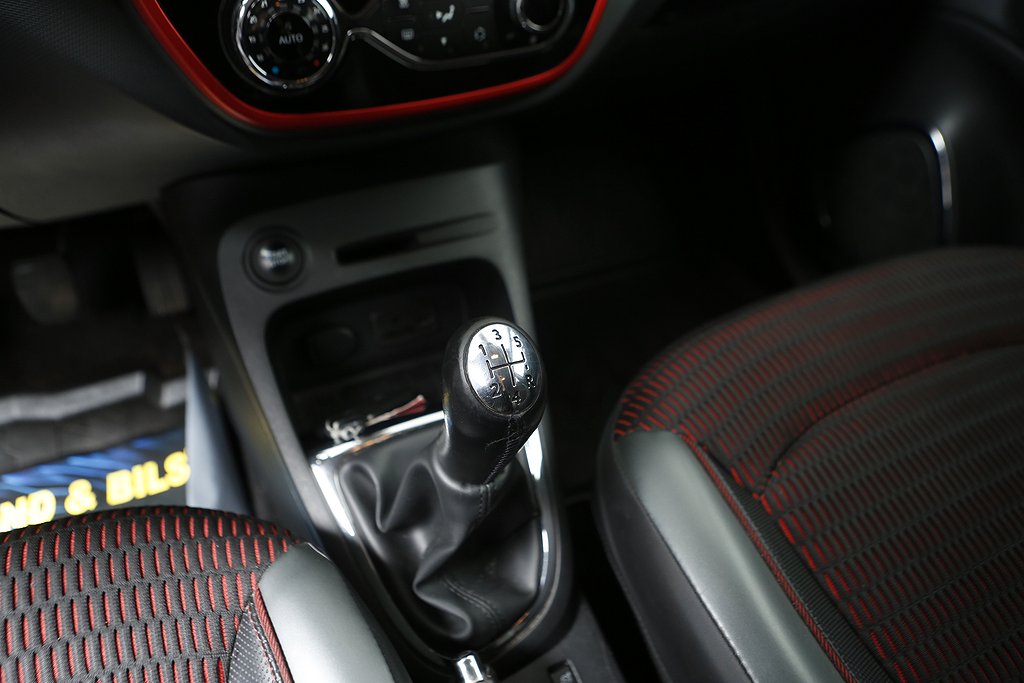 Renault Captur 0,9 TCE 90hk Helly Hansen Navi Motorvärmare 2016