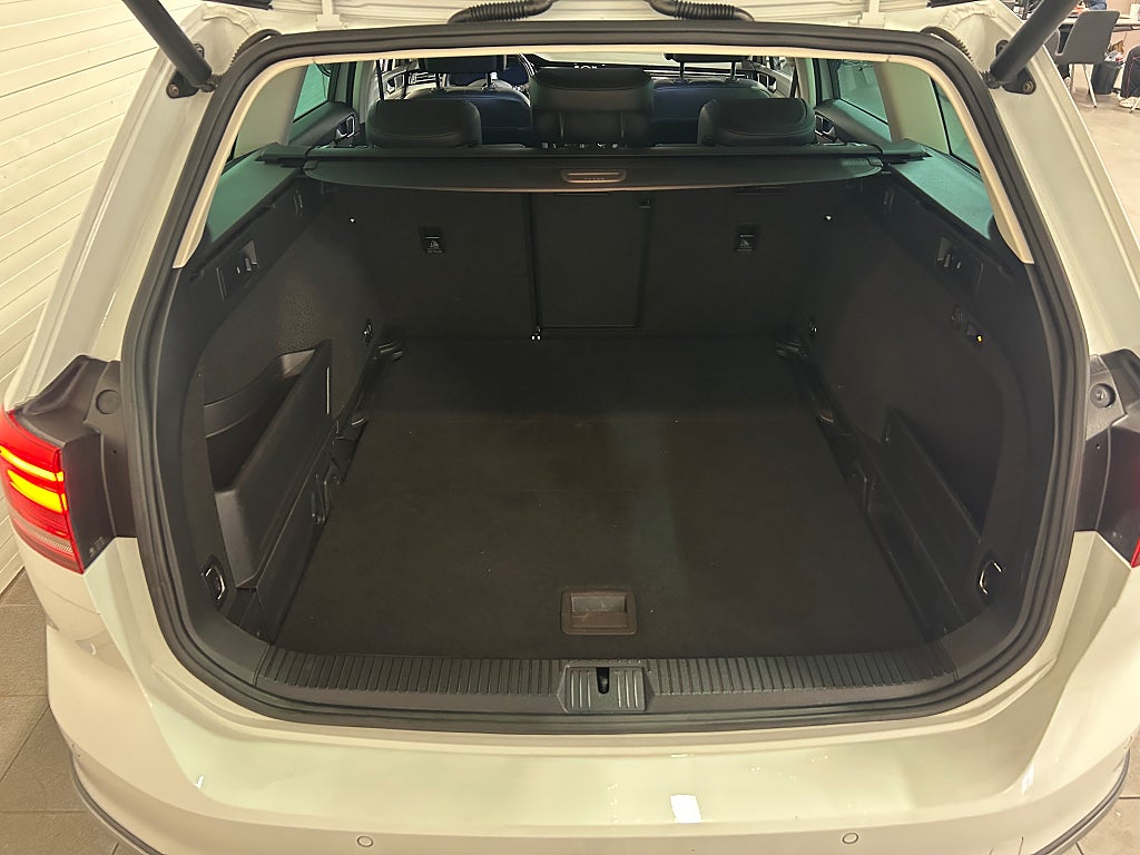 Volkswagen Passat Alltrack 2.0 TDI 4M Cockpit D-Värm Drag 2018