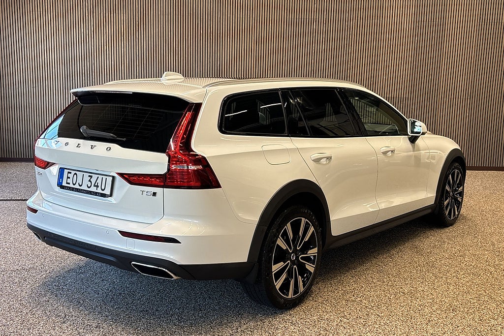 Volvo V60 Cross Country T5 AWD Geartronic Advanced Edition