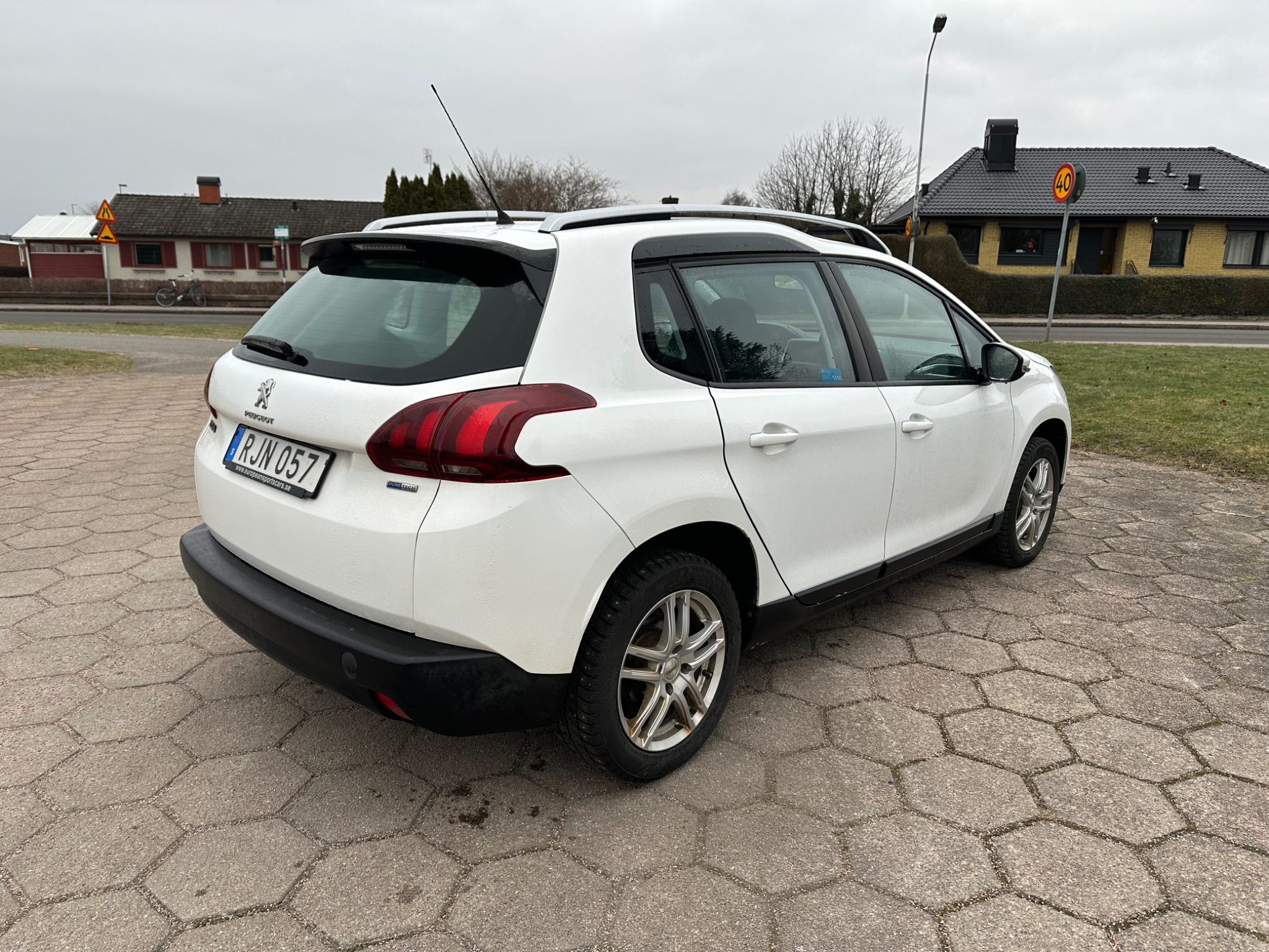 Peugeot 2008 2017, bild 5/37