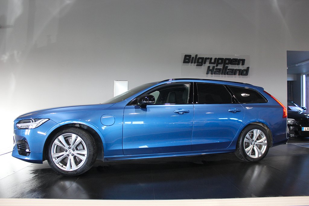 Volvo V90 Recharge T8 AWD R-Design Blis Navi B-kam Drag Pdc 