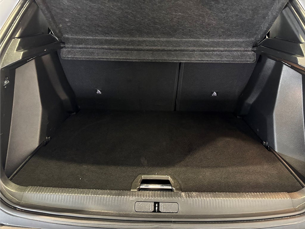 Bild på Peugeot 2008 GT 1.2 PT 130hk Aut - B-KAMERA, CARPLAY