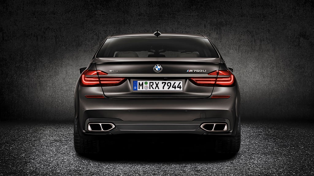 Den sista V12-motorn från BMW tillverkas i sommar. Foto: BMW