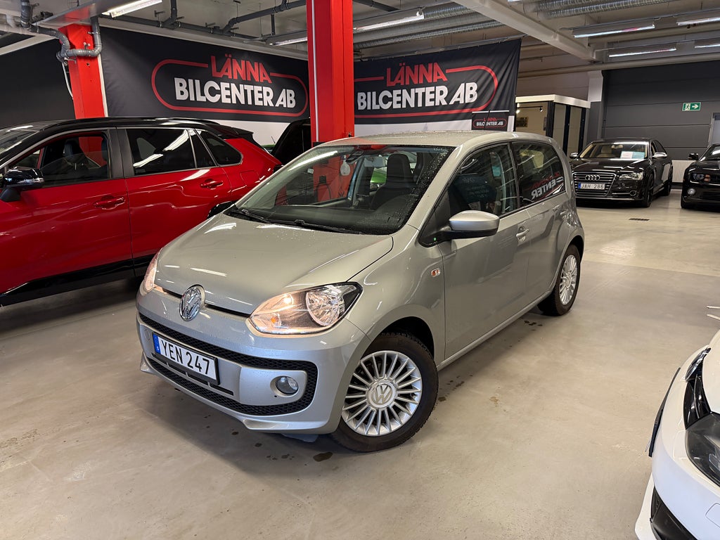 Volkswagen UP! 1.0 MPI high up PDC Navi Ny servad Ny besiktad Låg års