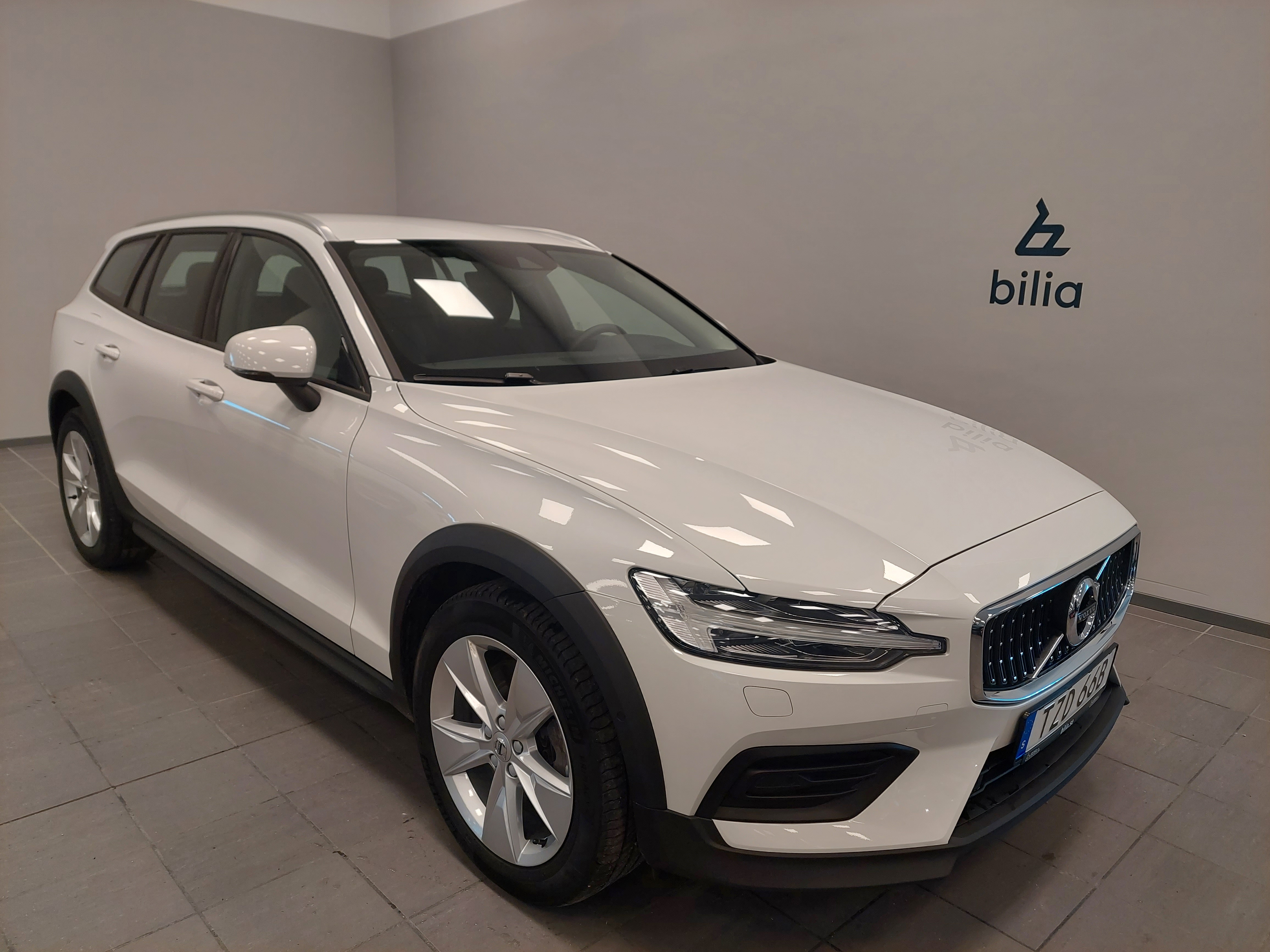 Volvo V60 D4 Momentum Business E, bild 4/17