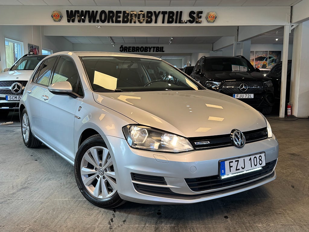 Volkswagen Golf 5-dörrar 1.6 TDI DPF Kamrem bytt Base, Masters 110hk 