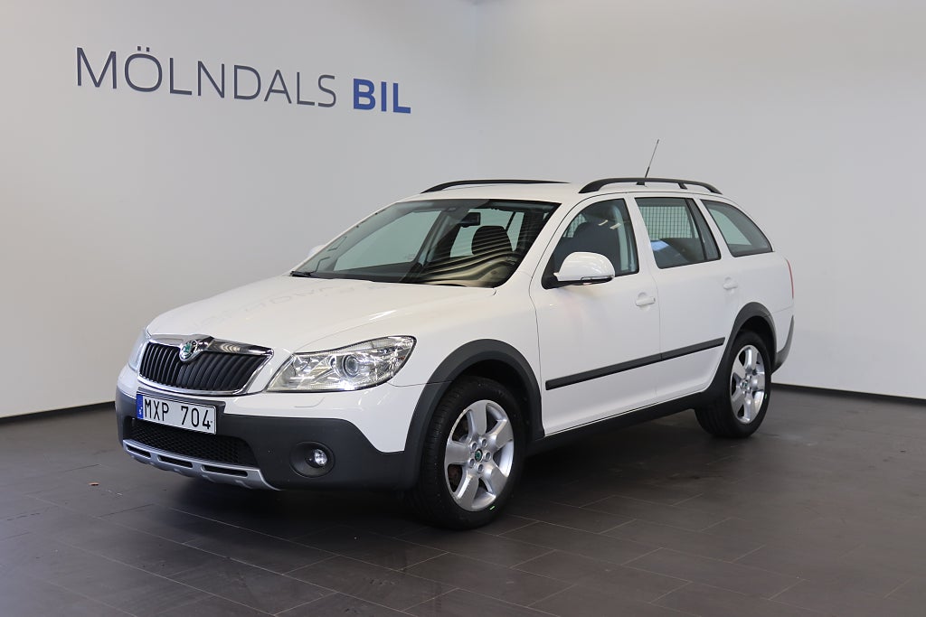 Skoda Octavia Scout 2.0 TDI 4x4 Scout Värmare Dragkrok 140hk