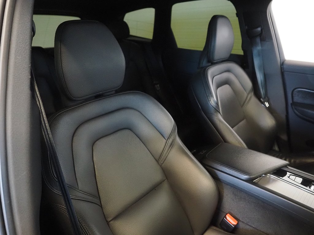 Volvo XC60 Recharge T8 392hk AWD R-Design |Drag|Pano|Skinn| 2020
