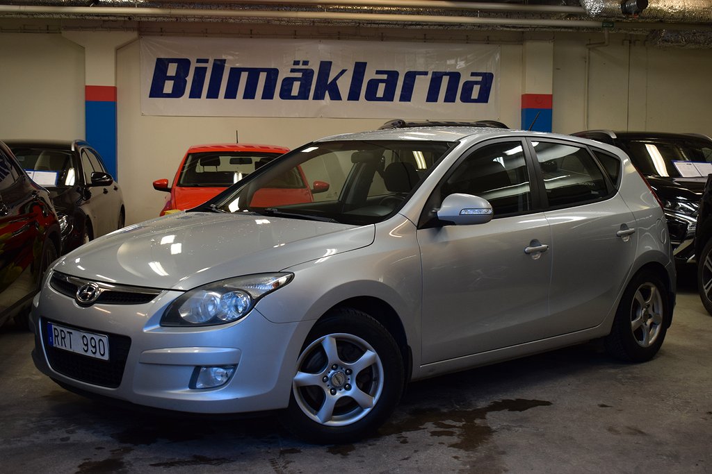 Hyundai i30 1.6 CRDi AUX/ ACC/ FARTHÅLLARE/ S&V