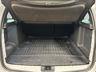 Dacia Duster 1.5 dCi 4x4 Kiruna-körd/Kamrem bytt/Drag/M-värm/S&V-Däck