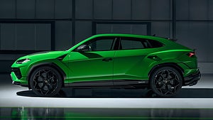 Lamborghini Urus Performante har både fått högre effekt och lägre vikt. Foto: Lamborghini