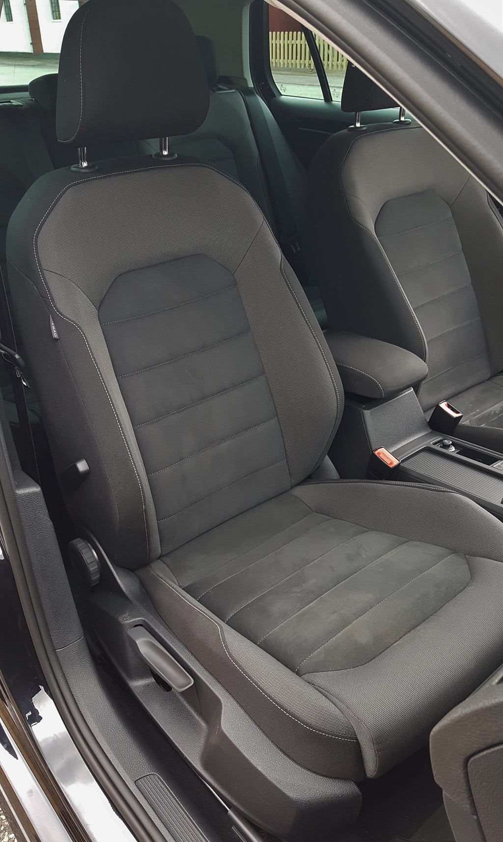 Volkswagen Golf 2018 - miniatyr 23