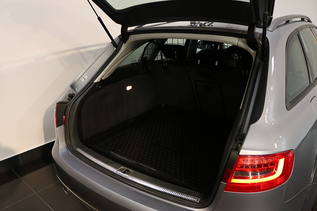 Audi A4 Allroad 2015 - miniatyr 20