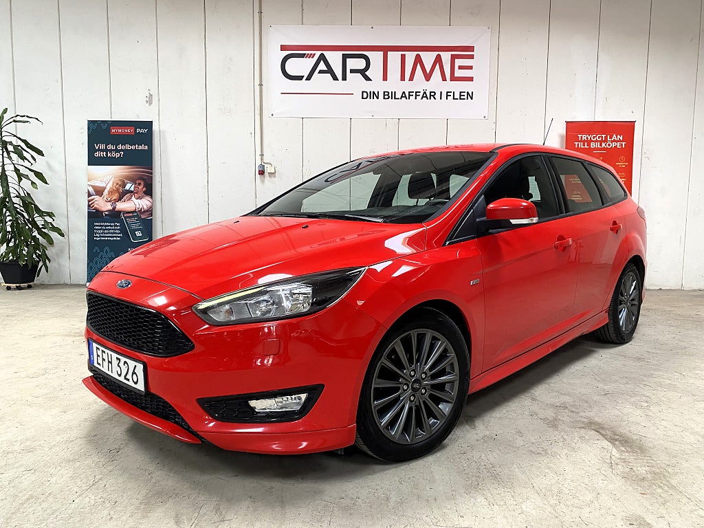 Ford Focus Kombi 1.0 EcoBoost ST-Line / Servad / Riktigt fin