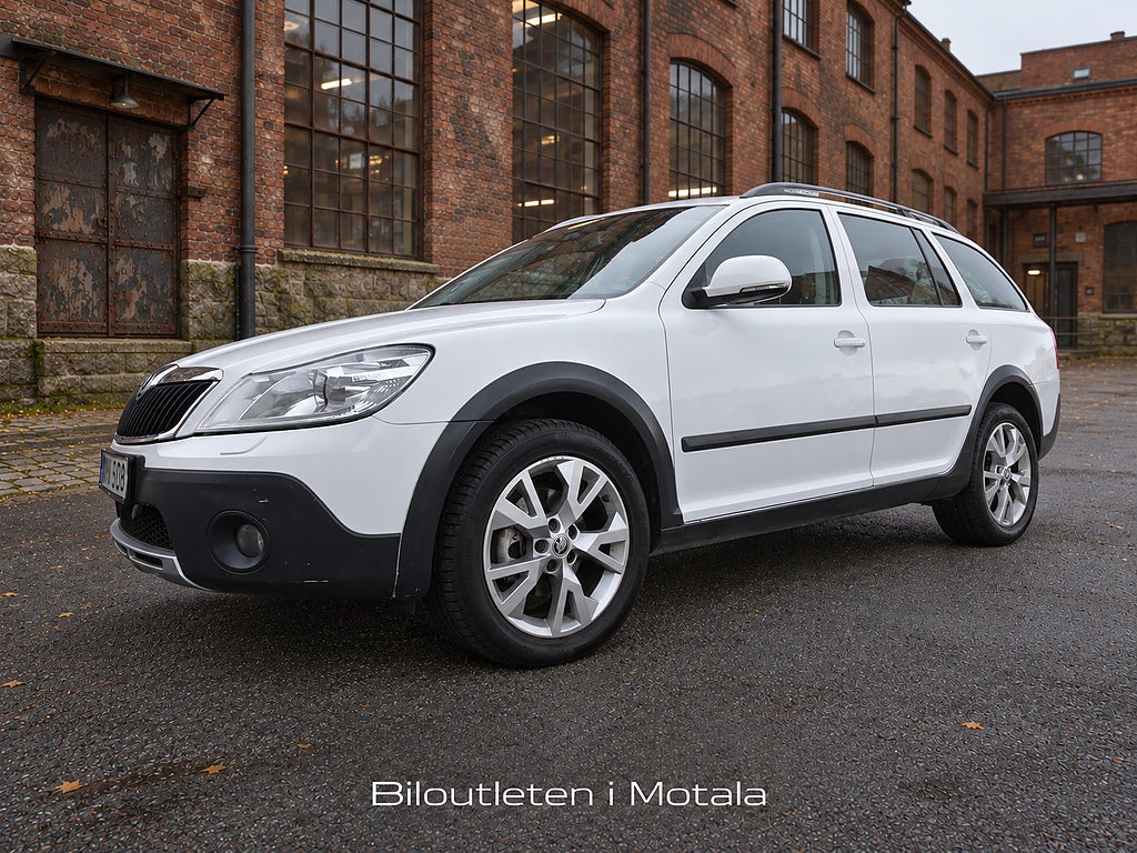 Skoda Octavia Scout 2.0 TDI 4MOTION | Dragkrok  | PDC