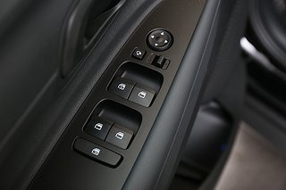 Halvkombi Hyundai Bayon 4 av 18